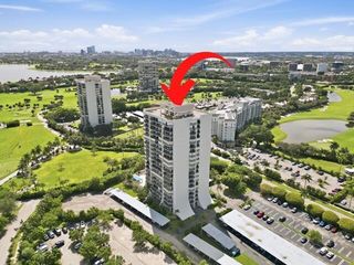 2400 Presidential Way 301, West Palm Beach, FL 33401