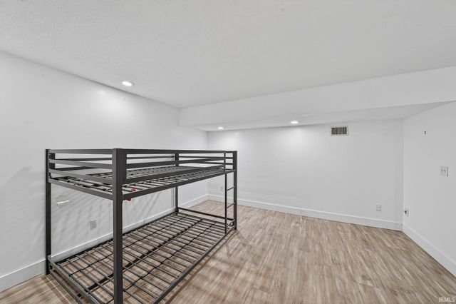 50619 Lakeside Drive, Granger, IN 46530