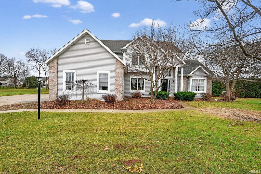 50619 Lakeside Drive, Granger, IN 46530