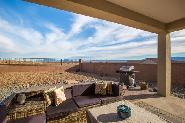 1310 Vallecito Court NW, Los Lunas, NM 87031