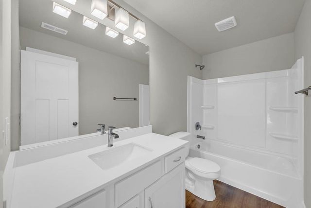 6720 Bright Street, Johnston, IA 50131