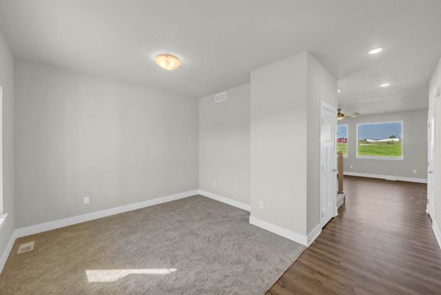 6720 Bright Street, Johnston, IA 50131