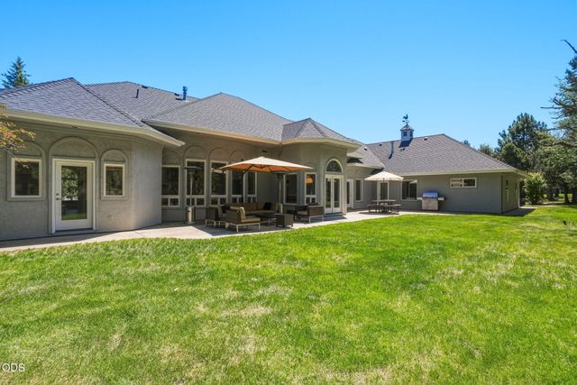 3729 NW Summerfield Road, Bend, OR 97703