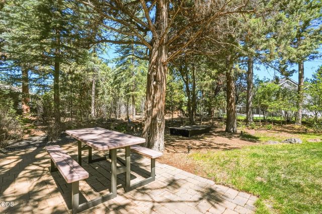 3729 NW Summerfield Road, Bend, OR 97703