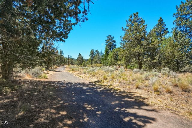 3729 NW Summerfield Road, Bend, OR 97703
