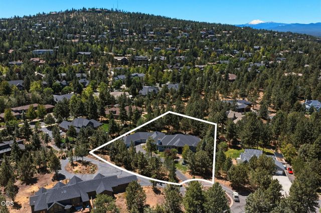 3729 NW Summerfield Road, Bend, OR 97703