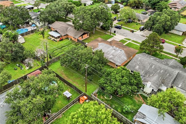 10639 Emmord Loop, Corpus Christi, TX 78410