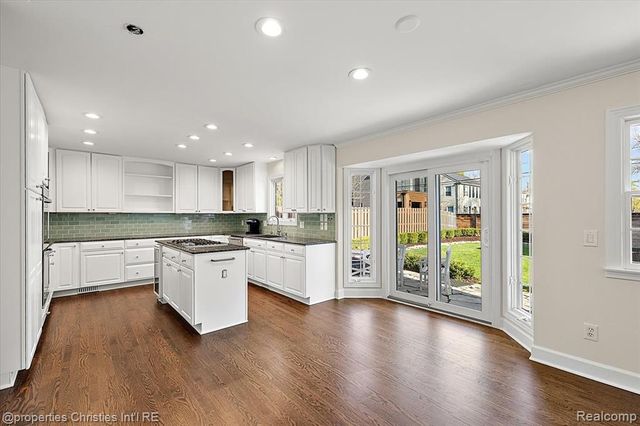 1900 Fairview Street, Birmingham, MI 48009