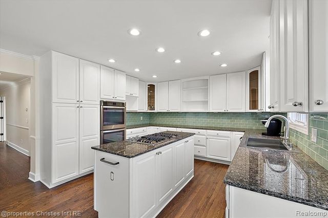 1900 Fairview Street, Birmingham, MI 48009
