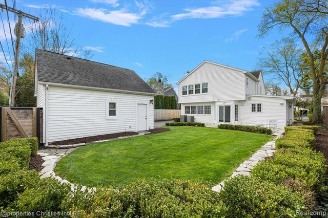 1900 Fairview Street, Birmingham, MI 48009
