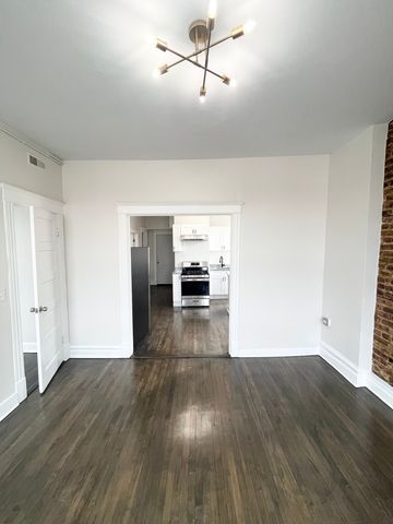 2512 S Trumbull Avenue 3R, Chicago, IL 60623