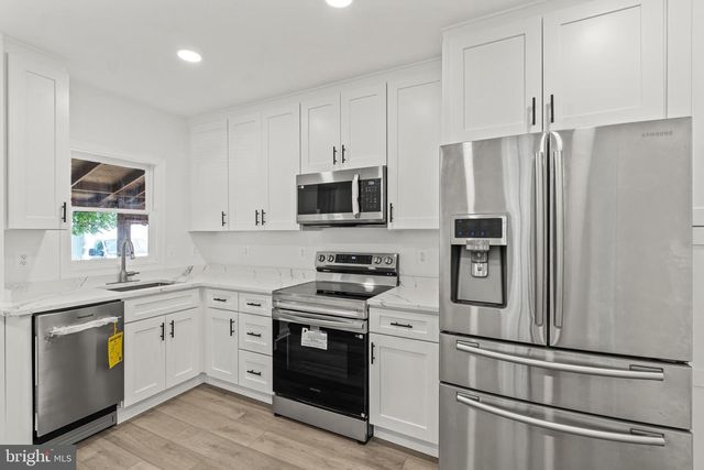 229 S MULBERRY ST, Hagerstown, MD 21740