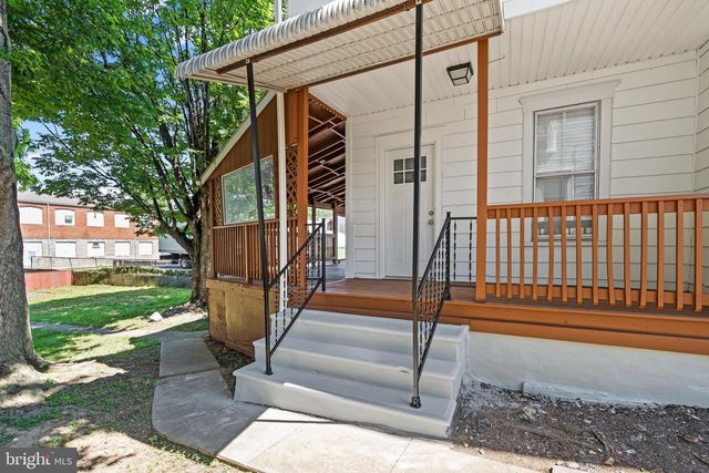 229 S MULBERRY ST, Hagerstown, MD 21740