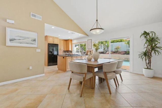 7216 Manzanita Street, Carlsbad, CA 92011