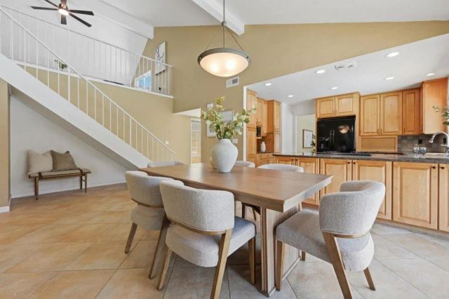 7216 Manzanita Street, Carlsbad, CA 92011