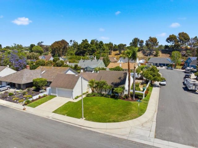 7216 Manzanita Street, Carlsbad, CA 92011