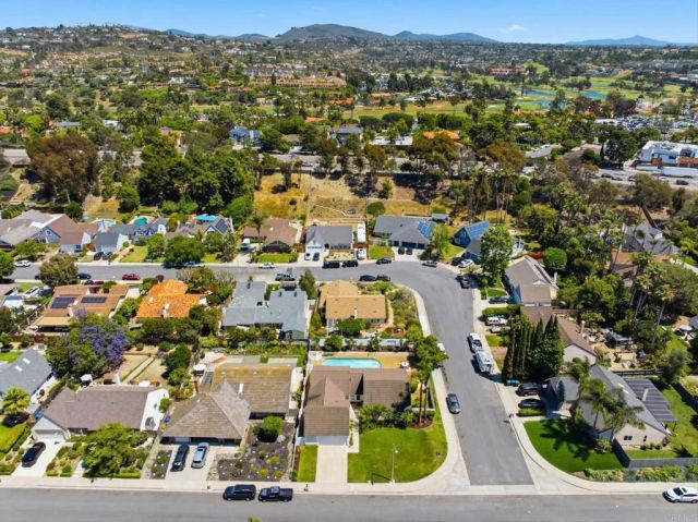 7216 Manzanita Street, Carlsbad, CA 92011