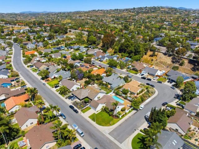 7216 Manzanita Street, Carlsbad, CA 92011