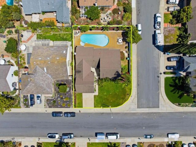 7216 Manzanita Street, Carlsbad, CA 92011