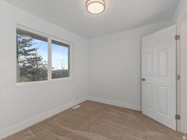 1092 N 500 E, Centerville, UT 84014
