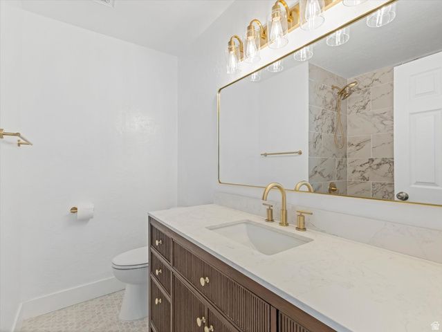 1092 N 500 E, Centerville, UT 84014