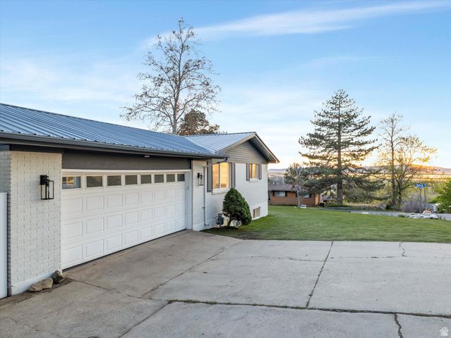 1092 N 500 E, Centerville, UT 84014