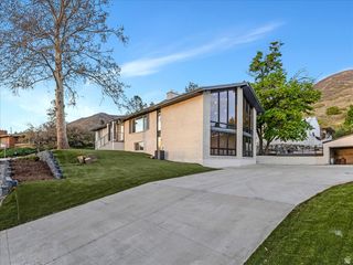 1092 N 500 E, Centerville, UT 84014