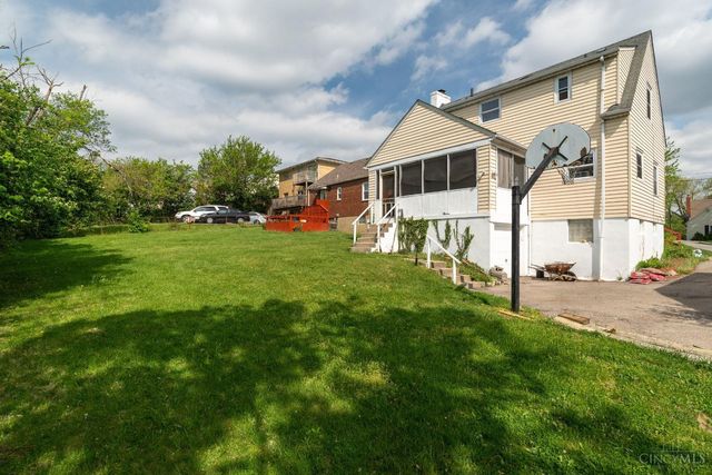 2885 W Tower Avenue, Cincinnati, OH 45238