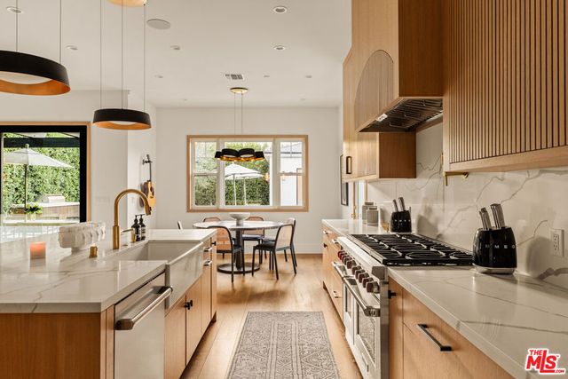 4163 Sunnyslope Avenue, Sherman Oaks, CA 91423