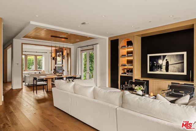 4163 Sunnyslope Avenue, Sherman Oaks, CA 91423