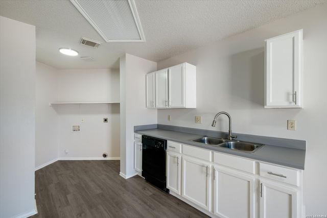 9854 Lauren Mist, San Antonio, TX 78251