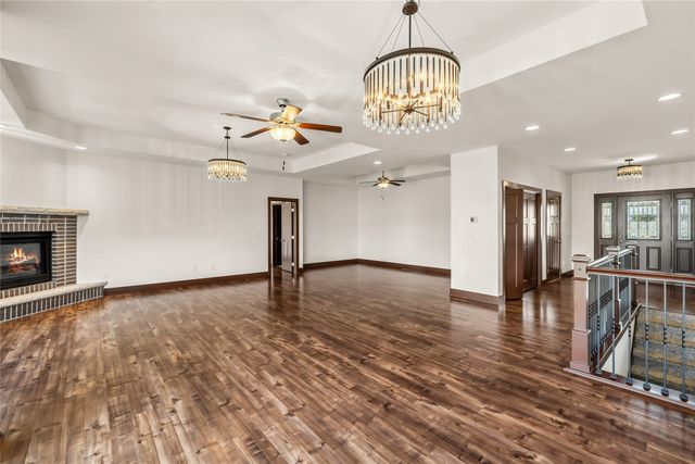 254 S 91st Street, West Des Moines, IA 50266