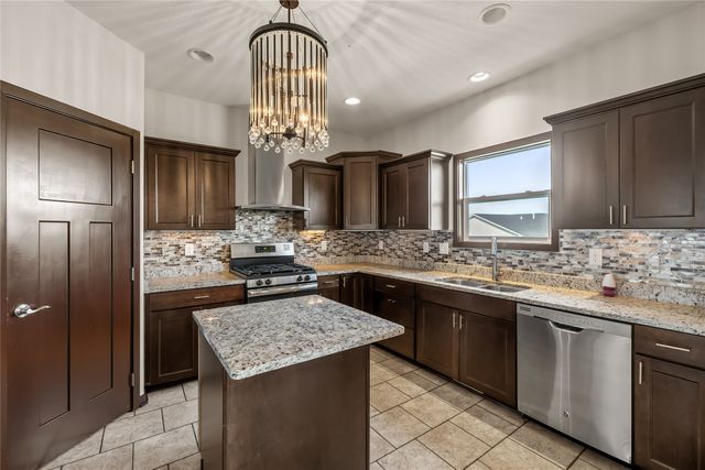 254 S 91st Street, West Des Moines, IA 50266