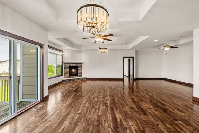 254 S 91st Street, West Des Moines, IA 50266