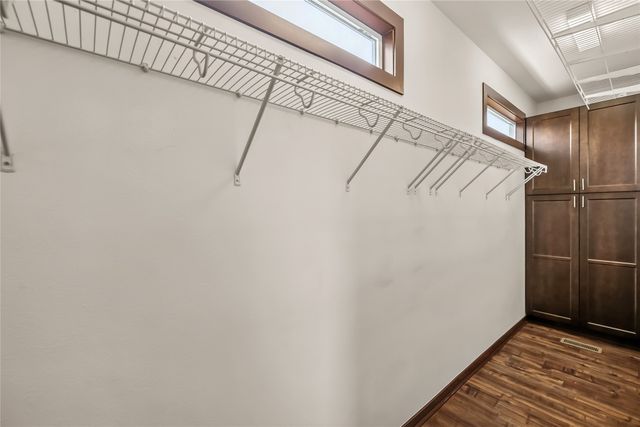 254 S 91st Street, West Des Moines, IA 50266