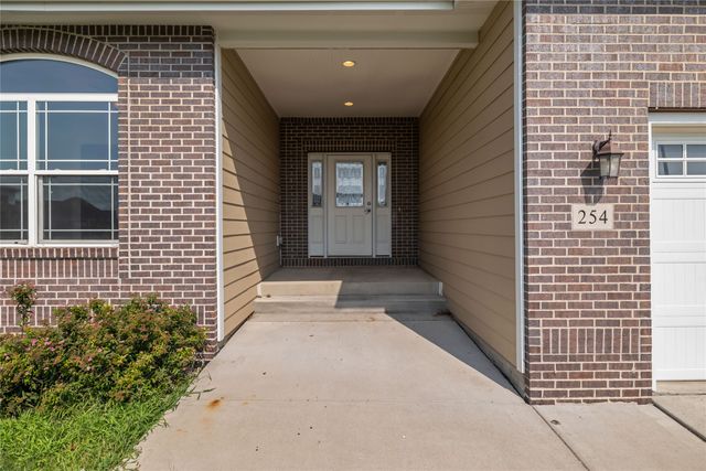 254 S 91st Street, West Des Moines, IA 50266