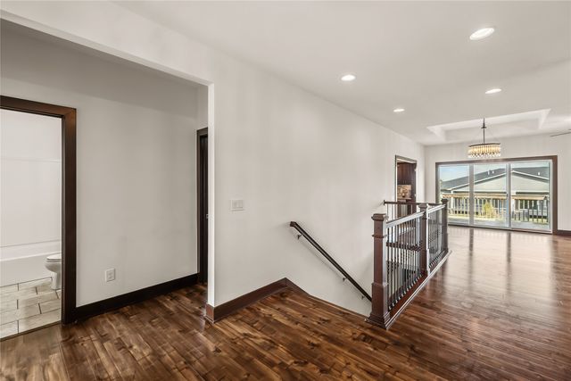 254 S 91st Street, West Des Moines, IA 50266