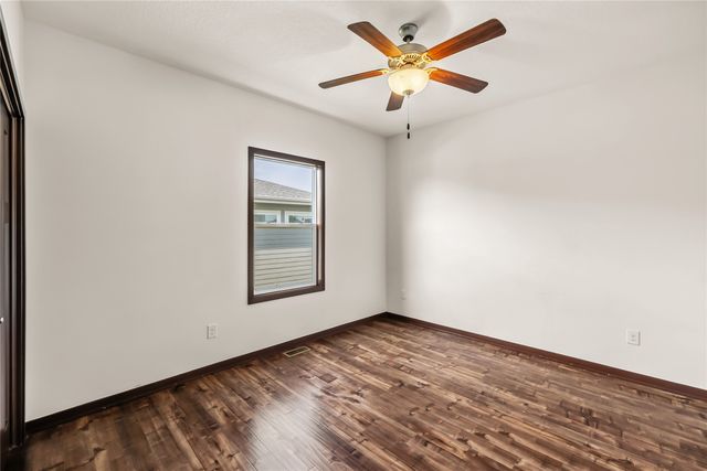 254 S 91st Street, West Des Moines, IA 50266