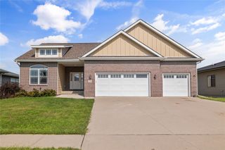 254 S 91st Street, West Des Moines, IA 50266
