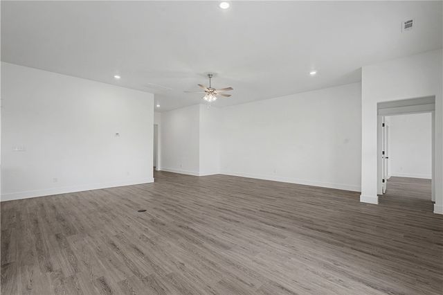 3603 N Wiley Drive, Siloam Springs, AR 72761