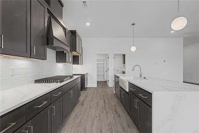 3603 N Wiley Drive, Siloam Springs, AR 72761