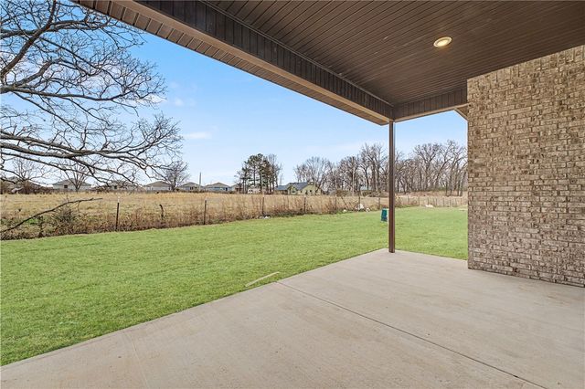 3603 N Wiley Drive, Siloam Springs, AR 72761