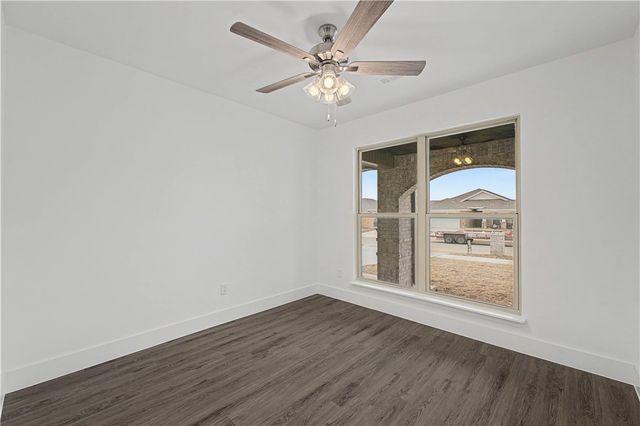 3603 N Wiley Drive, Siloam Springs, AR 72761