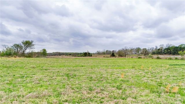 13225 W Tycoon Road, Bentonville, AR 72713