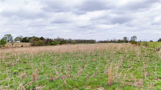 13225 W Tycoon Road, Bentonville, AR 72713