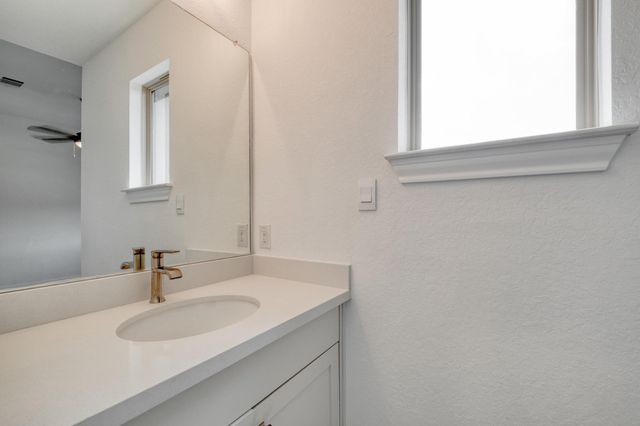 510 Prickly Poppy LOOP, Kyle, TX 78640