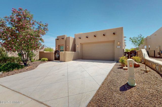8133 Willow Bloom Circle, Las Cruces, NM 88007