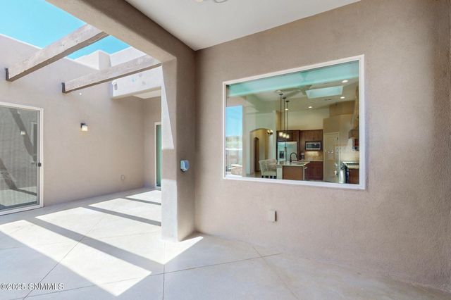 8133 Willow Bloom Circle, Las Cruces, NM 88007