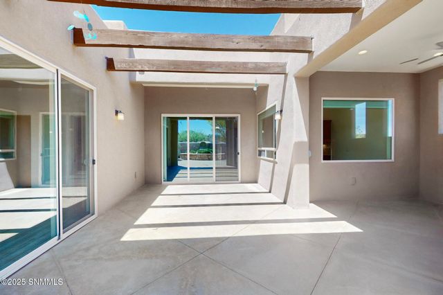 8133 Willow Bloom Circle, Las Cruces, NM 88007