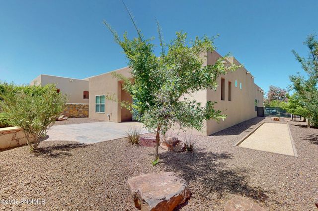 8133 Willow Bloom Circle, Las Cruces, NM 88007